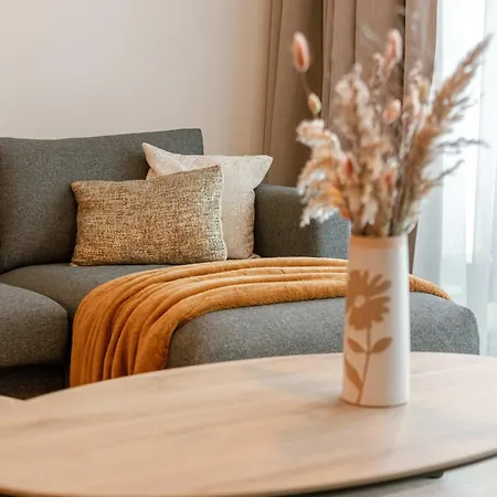 Stunning New Near The Appartement